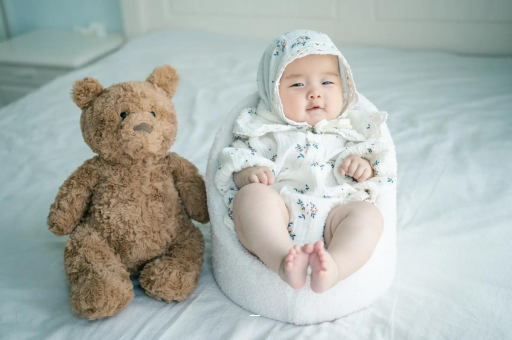 长兴宝宝挠耳朵是怎么回事 长兴宝宝挠耳朵是怎么回事